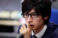 映画「うそつきパラドクス」より。 (c)きづきあきら+サトウナンキ／白泉社・バップ