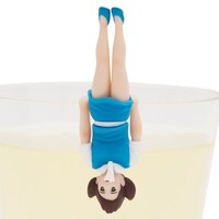 「逆さ直立フチ子」(c)タナカカツキ2013/KITAN CLUB