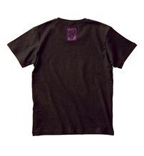 スタープラチナのTシャツ。(c)荒木飛呂彦＆LUCKY LAND COMMUNICATIONS／集英社