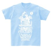 鮪オーケストラによる新作Tシャツ「FLYING JUICER」。（ライトブルー）