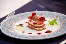 映画「黒執事」のセット。(C)2014 枢やな／スクウェアエニックス (C)2014 映画「黒執事」製作委員会