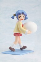 「トイズワークスコレクションよんてんご 日常 完全数量限定版」の長野原みお。(C)あらゐけいいち・角川書店／東雲研究所