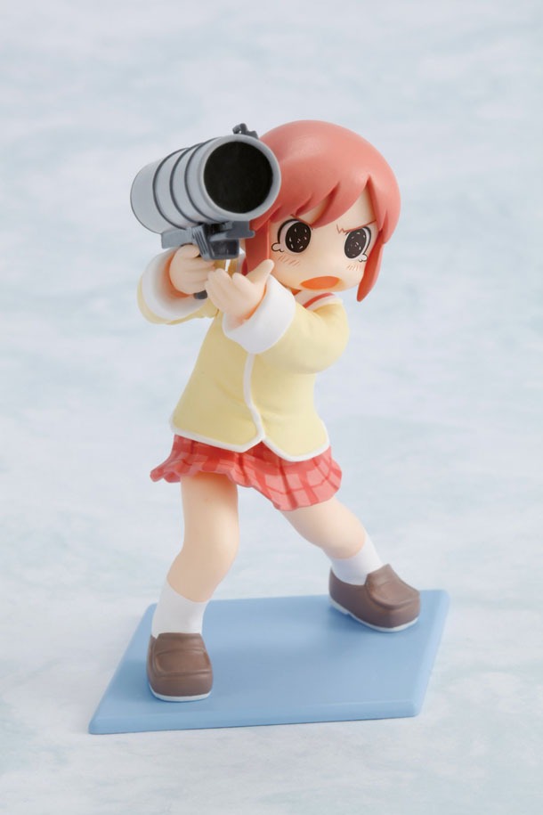 「トイズワークスコレクションよんてんご 日常 完全数量限定版」の立花みさと。(C)あらゐけいいち・角川書店／東雲研究所