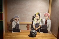 「青の祓魔師」コーナーでは、キャラクターたちと記念撮影が可能。(c)加藤和恵／集英社・「青の祓魔師」製作委員会・MBS