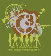 「ステラ女学院高等科C3部　Lock on T（カーキ）」のデザイン。※画像はデザイン画のため、実際の商品とは異なる場合があります。(c)月眠/ステラ女学院保護者会