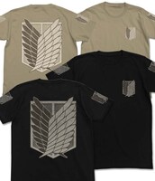 「調査兵団Tシャツ」は3045円。(c)諫山創・講談社／「進撃の巨人」製作委員会