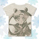 セーラームーンの変身ブローチ型ペンダント Tシャツ発売 コミックナタリー