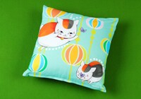 クッションカバー。予価2940円。