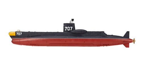「サブマリン707」の1/144サイズソフトビニール製ディスプレイモデル。 (C)小沢さとる・あとりえ太陽市場