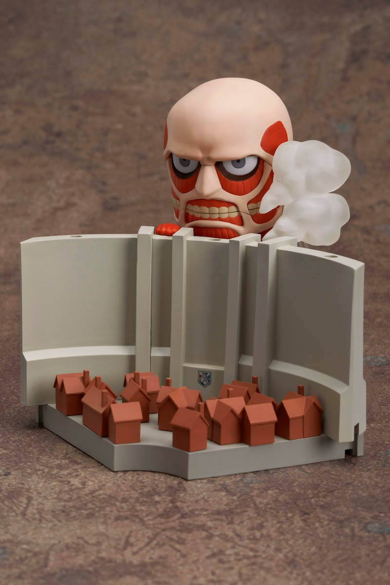 「ねんどろいど 超大型巨人 & 進撃のプレイセット」(c)諫山創・講談社／「進撃の巨人」製作委員会