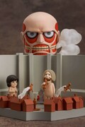 「ねんどろいど 超大型巨人 & 進撃のプレイセット」(c)諫山創・講談社／「進撃の巨人」製作委員会