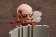 「ねんどろいど 超大型巨人 & 進撃のプレイセット」(c)諫山創・講談社／「進撃の巨人」製作委員会