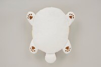 ポヨの特徴のひとつ、「逆アポロ」肉球も再現。