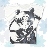 「美少女戦士セーラームーン フルプリント ドルマンTシャツ face柄 ホワイト」(C)Naoko Takeuchi(C)武内直子・PNP・東映アニメーション