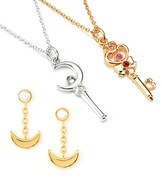 作中の人気アイテムが、大人の女性向けのアクセサリーとなって登場した。(c)武内直子・PNP・東映アニメーション (c)Naoko Takeuchi