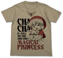 赤ずきんチャチャTシャツ (c) 彩花みん／集英社・NAS