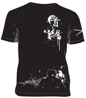 「ドリフターズ」の「島津豊久Tシャツ」黒のバック。サイズはS～LLの4段階。3500円。