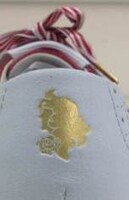 シトワイヤン（レッド）にプリントされたオスカル。