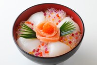 「 江戸寿司」イヴァの輝く宝冠の女王丼 (c)御巫桃也/一迅社・カーニヴァル製作委員会