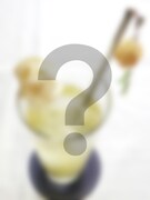 「第7ドール 雪華綺晶 ハニージュレ×レモンスカッシュ＋ホイップ＋アラザン＋ビーズ飾り」450円（ドリンクセット可）(c)PEACH-PIT・集英社／ローゼンメイデン製作委員会