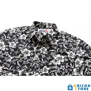 「SR’ES RAINBOW ワンピース アロハシャツ（Straw Hat Crew Aloha）ブラック／ホワイト」(c)尾田栄一郎／集英社・東映アニメーション