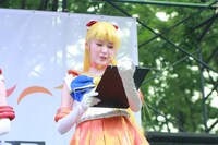 進行を務めるセーラーヴィーナス役の坂田しおり。