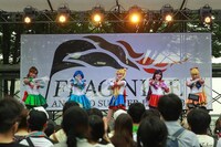 ポーズを決めるセーラー戦士の5人。