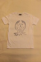 火の鳥がデザインされたTシャツ