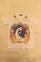 火の鳥がデザインされたTシャツ