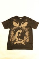 火の鳥がデザインされたTシャツ