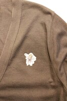 火の鳥がデザインされたカーディガン