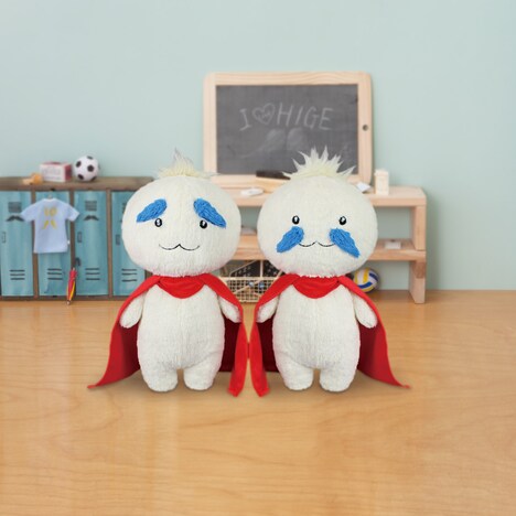 メソBIGぬいぐるみ（全2種）。はたして背中にチャックはあるのか。(c)FURYU CORPORATION 2013. All Rights Reserved. (c)うすた京介・スタジオジレッタ／集英社・TBS