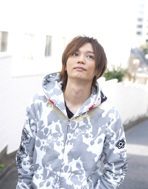 倉持洋一役の浅沼晋太郎。