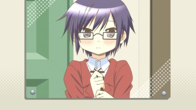 PVより、沙英。卒業式当日の緊張した面持ち。(c)蒼樹うめ・芳文社／ひだまり荘管理組合