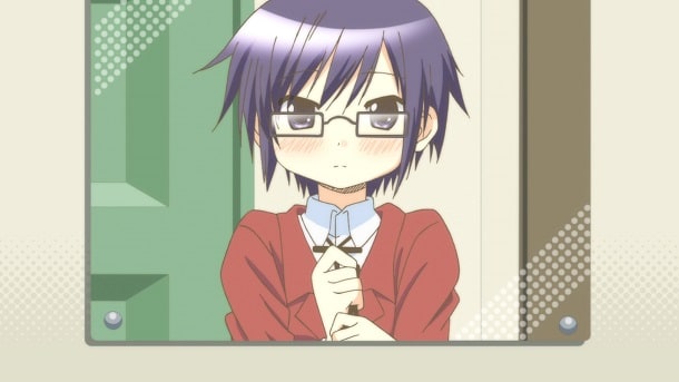 PVより、沙英。卒業式当日の緊張した面持ち。(c)蒼樹うめ・芳文社／ひだまり荘管理組合