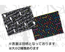 クラッチバッグは大が3750円、小が3150円。(c) Naoko Takeuchi (c)武内直子・PNP・東映アニメーション