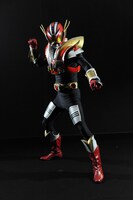 ドラマ「東京トイボックス」にて、劇中ゲームのキャラクターに扮した天川太陽役の要潤。