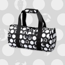 「美少女戦士セーラームーン」ロールボストン（ドット柄）。価格は3990円。(c)Naoko Takeuchi (c)武内直子・PNP・東映アニメーション