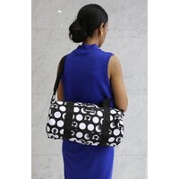 「美少女戦士セーラームーン」ロールボストン（ドット柄）。(c)Naoko Takeuchi (c)武内直子・PNP・東映アニメーション