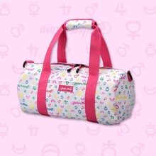 「美少女戦士セーラームーン」ロールボストン（マルチカラー柄）。価格は3990円。(c)Naoko Takeuchi (c)武内直子・PNP・東映アニメーション