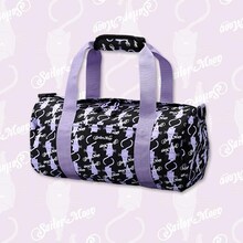 「美少女戦士セーラームーン」ロールボストン（ルナ柄）。価格は3990円。(c)Naoko Takeuchi (c)武内直子・PNP・東映アニメーション