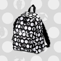 「美少女戦士セーラームーン」デイパック（ドット柄）。価格は4410円。(c)Naoko Takeuchi (c)武内直子・PNP・東映アニメーション