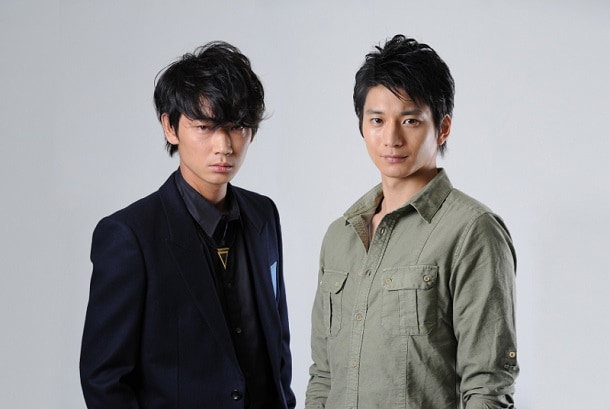 左から、綾野剛、向井理。 (c)TBS - 「S-最後の警官-」連続TV