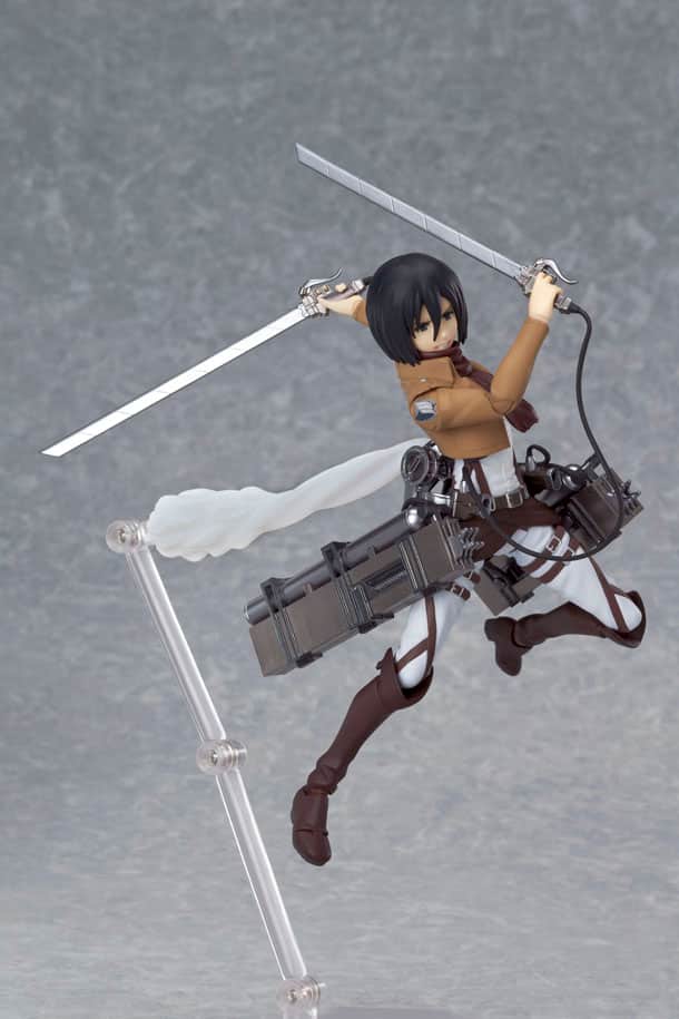 進撃の巨人」ミカサが2種類のフィギュアになって登場 - コミックナタリー