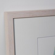 複製原画は額装して届けられる。