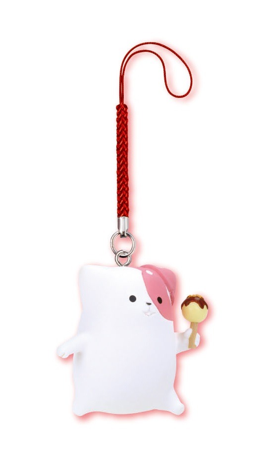 カプセルトイ「きのこいぬ根付」の1種類、「たこ焼き片手にきのこいぬ」。(c)KIMAMA AOBOSHI／TOKUMA SHOTEN