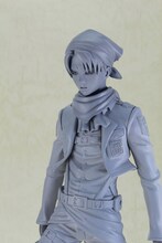 「1/8 リヴァイ（お掃除版）」（画像は開発中のもの）。(c)諫山創・講談社/「進撃の巨人」製作委員会