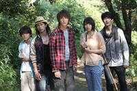 TVドラマ「彼岸島」より。(c)松本光司・講談社／2013「彼岸島」製作委員会・MBS