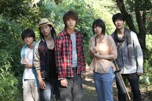 TVドラマ「彼岸島」より。(c)松本光司・講談社／2013「彼岸島」製作委員会・MBS