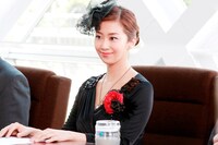 優香演じる若槻華恵。 (c)2014 枢やな / スクウェアエニックス (c)2014 映画「黒執事」製作委員会